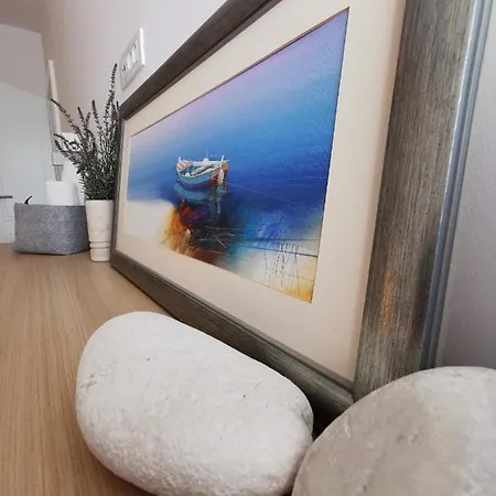 Διαμέρισμα White 5 *