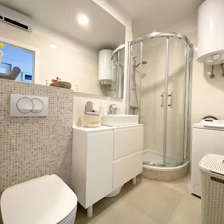 White 5 * Σπλιτ