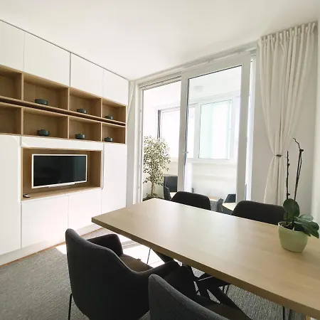 Apartment White 5